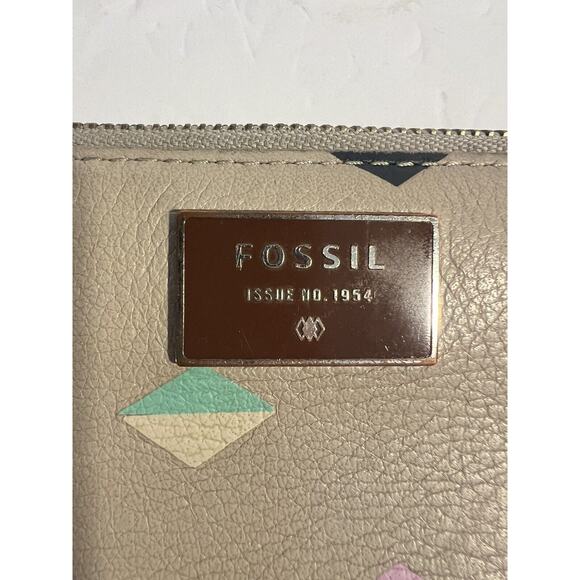 FOSSIL Issue No 1954 Wallet Women's Vintage Genuine Leather Full Zipper Clutch - Picture 2 of 16